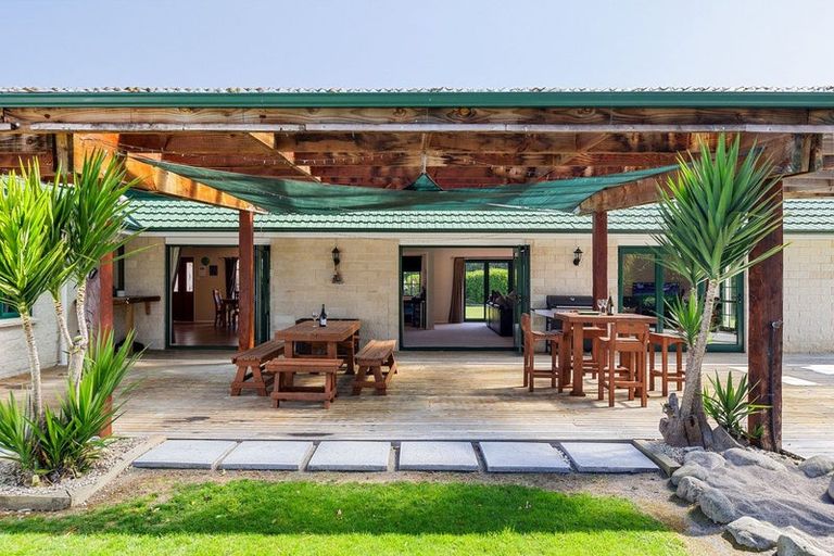 Photo of property in 360 Paierau Road, Opaki, Masterton, 5881