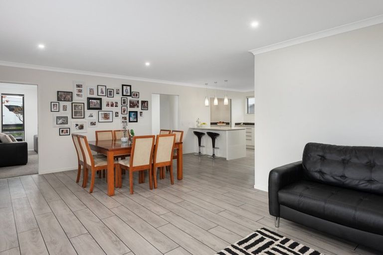 Photo of property in 2 Greystone Place, Omokoroa, 3114