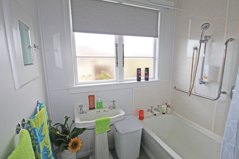 Photo of property in 42a Wansbeck Street, South Hill, Oamaru, 9400