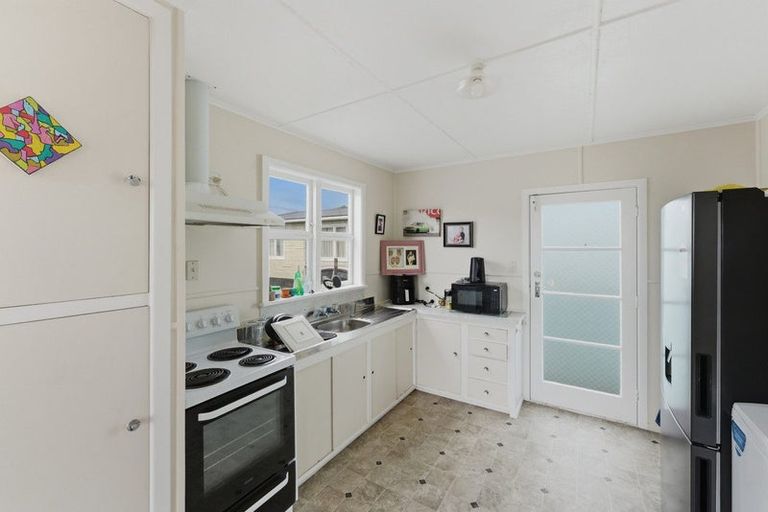 Photo of property in 278 Mangorei Road, Merrilands, New Plymouth, 4312