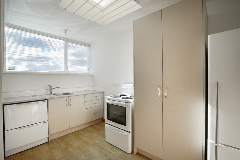 Photo of property in 704 Pioneer Highway, Takaro, Palmerston North, 4412