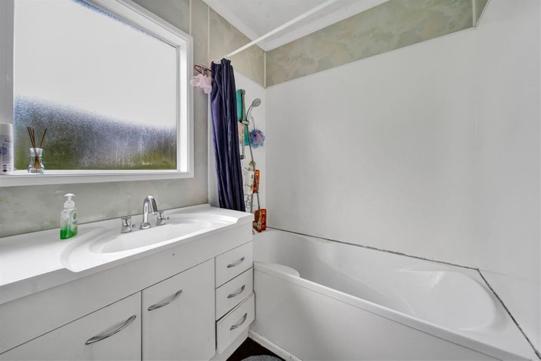 Photo of property in 23 Hua Street, Bell Block, New Plymouth, 4312