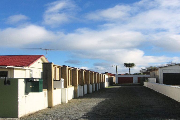 Photo of property in 4b Wainui Road, Waiwhetu, Lower Hutt, 5010