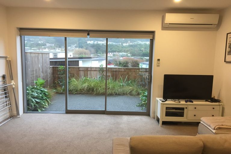 Photo of property in 3/7 Handyside Street, Tawa, Wellington, 5028