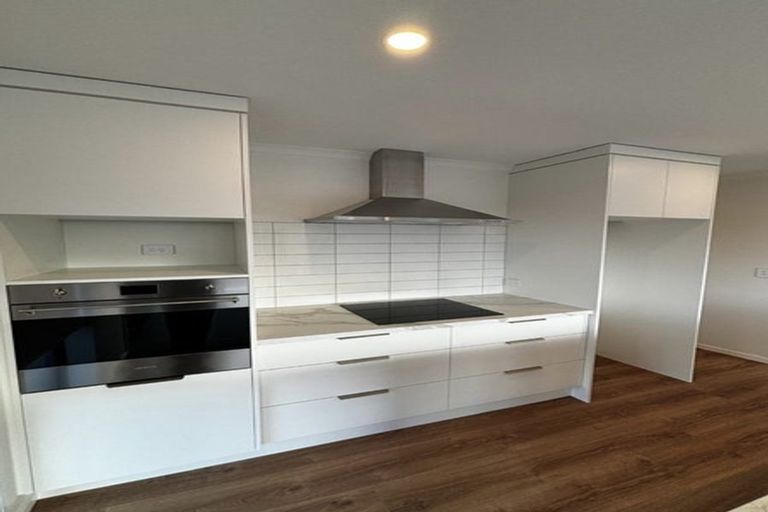 Photo of property in 12 Wilton Street, Westown, New Plymouth, 4310