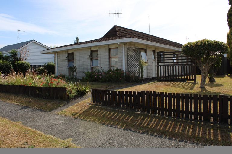 Photo of property in 48a Hakanoa Street, Huntly, 3700