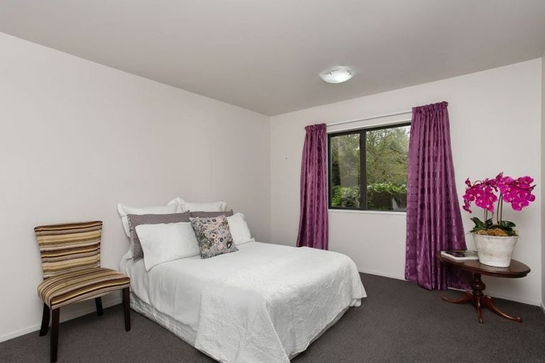 Photo of property in 18 Selkirk Place, Marshland, Christchurch, 8051