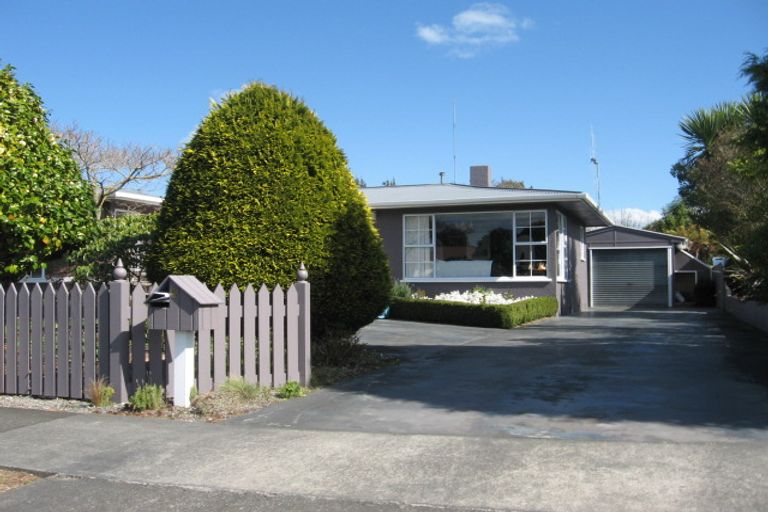 Photo of property in 4 Strathmore Place, Awapuni, Palmerston North, 4412