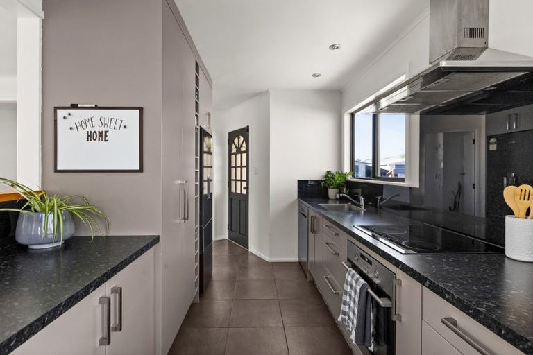 Photo of property in 20 Coventry Avenue, Tamatea, Napier, 4112