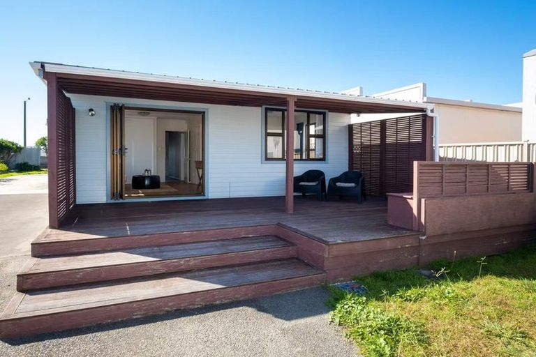 Photo of property in 71 The Esplanade, Westshore, Napier, 4110