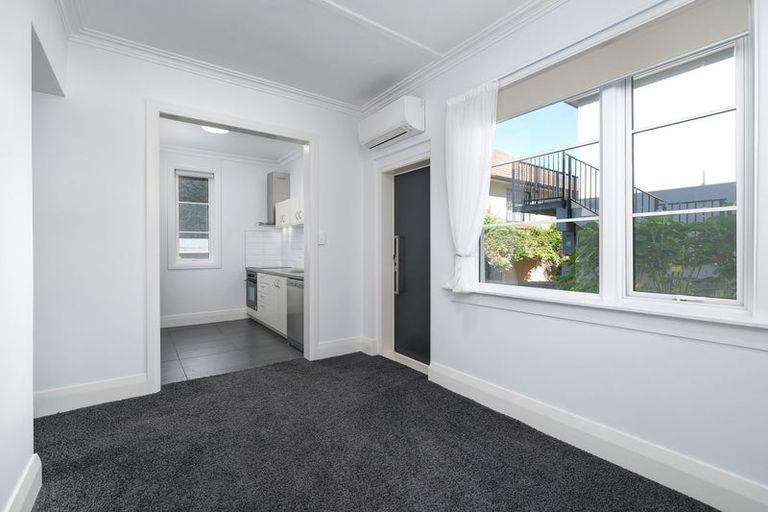 Photo of property in 53 Manor Place, Dunedin Central, Dunedin, 9016