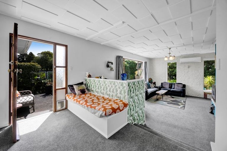 Photo of property in 15 Kauri Street, Inglewood, 4330