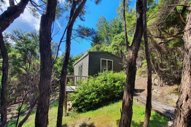 Photo of property in 19 Edith Ridge Road, Kawau Island, 0920