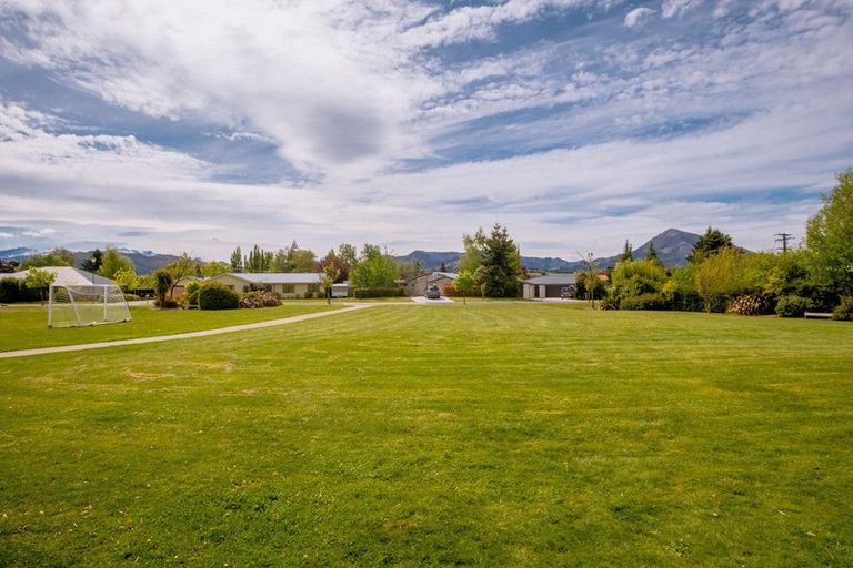 Photo of property in 18 Ash Avenue, Albert Town, Wanaka, 9305