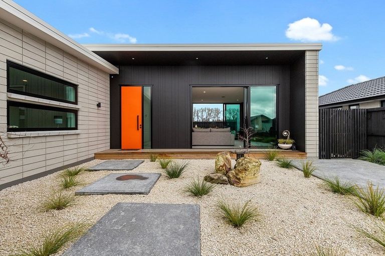 Photo of property in 1 Rangawhenua Street, Ngaruawahia, Hamilton, 3288