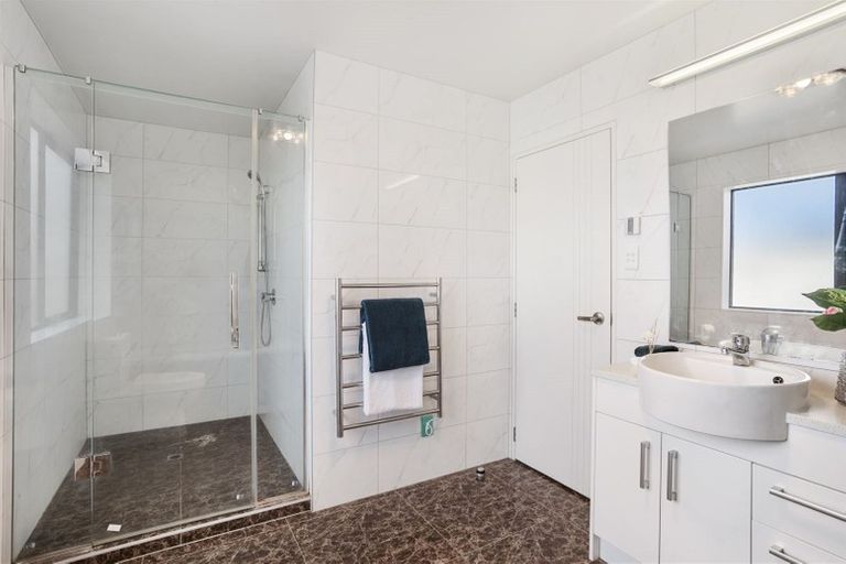 Photo of property in 11 Evelina Lane, Flat Bush, Auckland, 2019