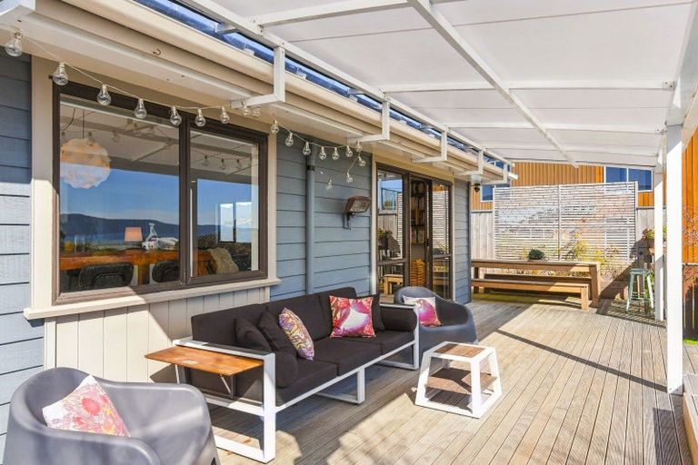 Photo of property in 42 Hicks Crescent, Waikanae Beach, Waikanae, 5036