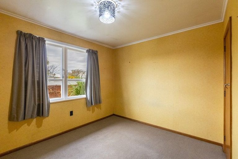 Photo of property in 24 Merton Crescent, Pirimai, Napier, 4112