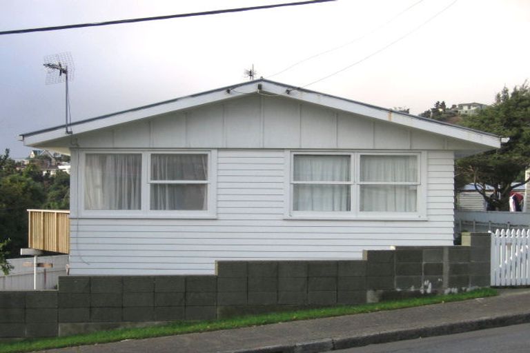 Photo of property in 50 Mark Avenue, Paparangi, Wellington, 6037