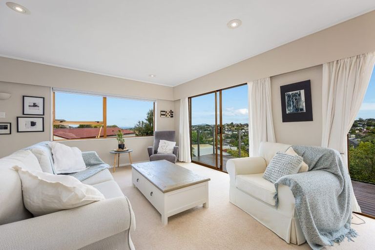 Photo of property in 23 King Richard Place, Browns Bay, Auckland, 0630