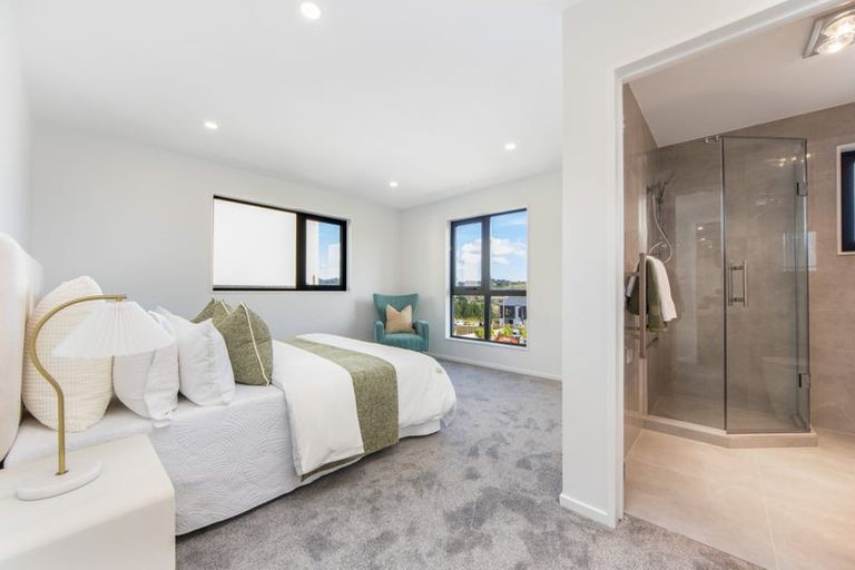 Photo of property in 6 Kiekie Street, Westgate, 0814