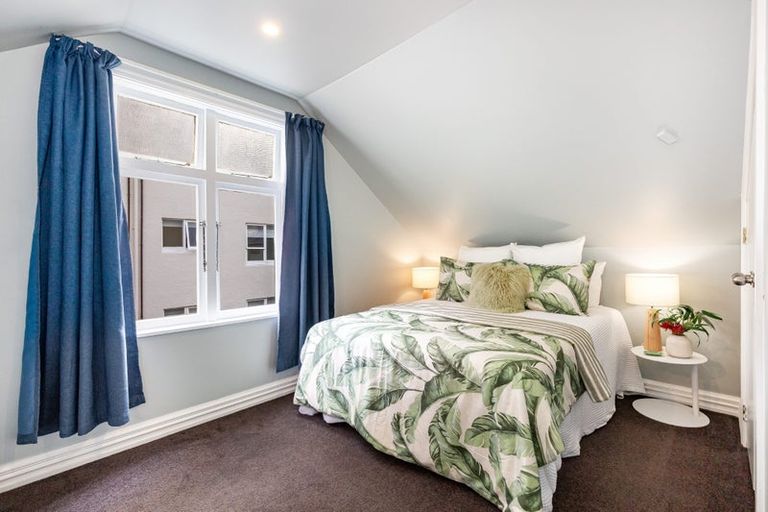 Photo of property in 4 Brougham Street, Mount Victoria, Wellington, 6011