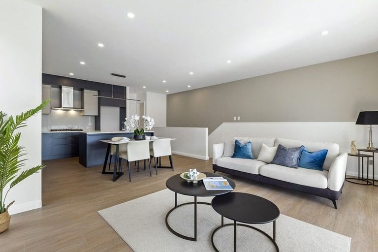 Photo of property in 4 Yellow Pear Lane, Karaka, 2578