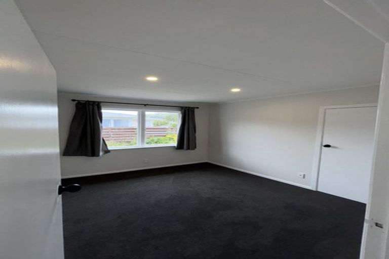 Photo of property in 31 Karamu Crescent, Wainuiomata, Lower Hutt, 5014