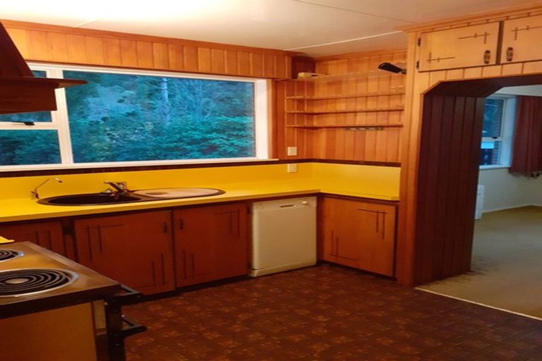 Photo of property in 52 Maymorn Road, Te Marua, Upper Hutt, 5018