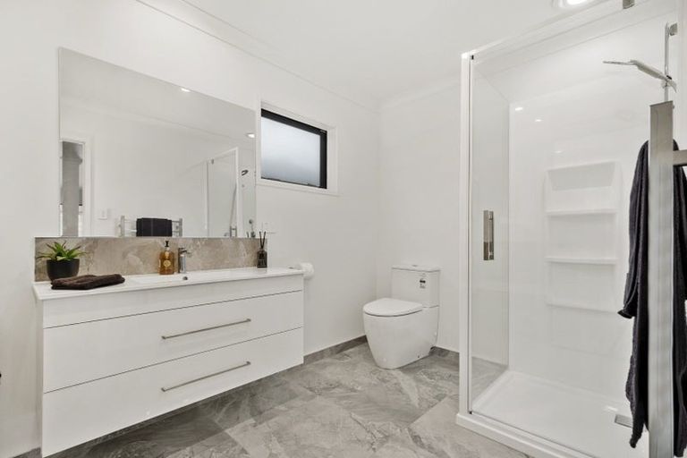 Photo of property in 1020b Papamoa Beach Road, Papamoa Beach, Papamoa, 3118