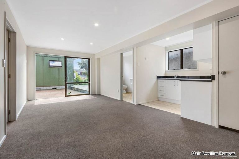 Photo of property in 75 Fruitvale Road, New Lynn, Auckland, 0600