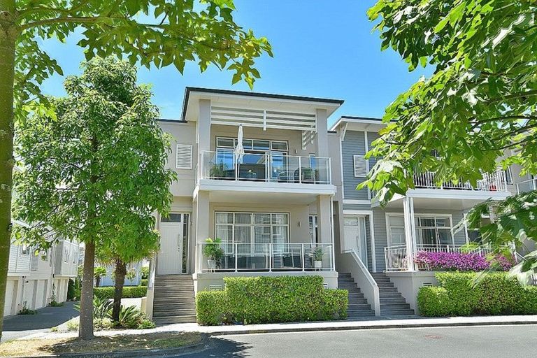 Photo of property in 54 Parkside Drive, Orewa, 0931