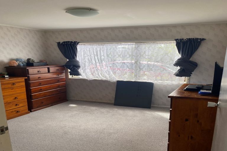 Photo of property in 43 Mcquarrie Avenue, Wattle Downs, Auckland, 2103