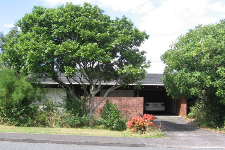Photo of property in 1/3366 Great North Road, Glen Eden, Auckland, 0602
