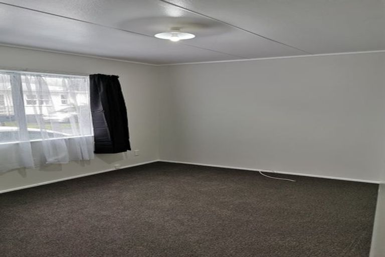 Photo of property in 126 George Street, Hikurangi, 0114