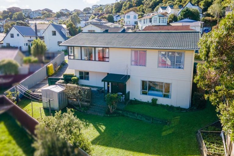 Photo of property in 4 Tralee Place, Johnsonville, Wellington, 6037