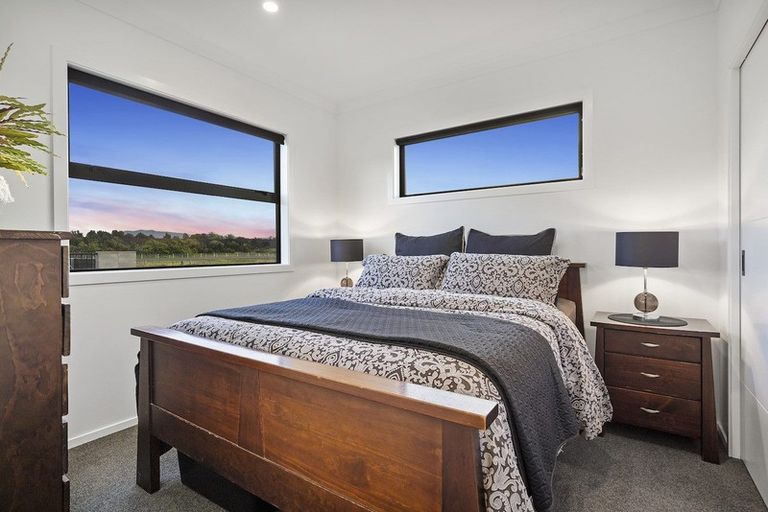 Photo of property in 8 Manaia Place, Papamoa, 3118