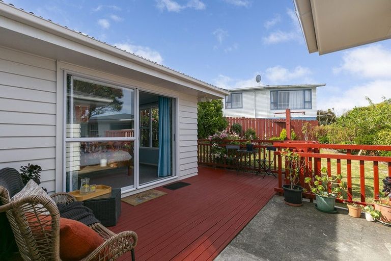 Photo of property in 10 Erris Street, Johnsonville, Wellington, 6037