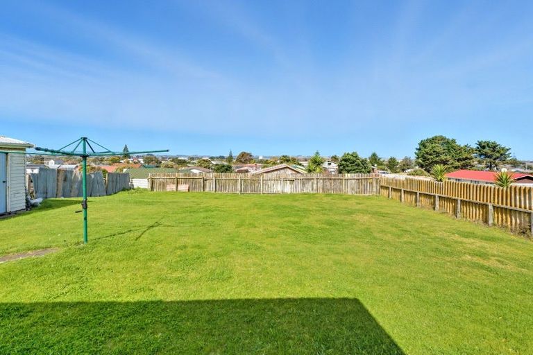 Photo of property in 49 Lee Street, Castlecliff, Whanganui, 4501
