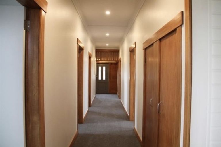 Photo of property in 8 Peace Street, Tuatapere, 9620