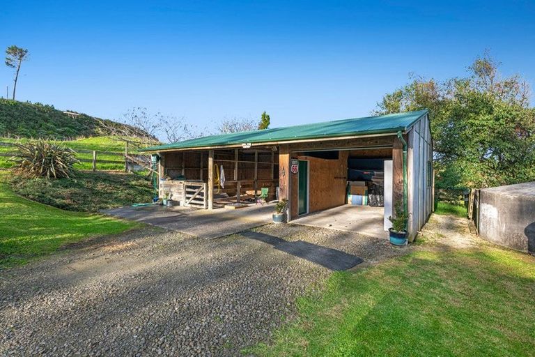 Photo of property in 88 Pipitiwai Drive, Helensville, Kaukapakapa, 0871