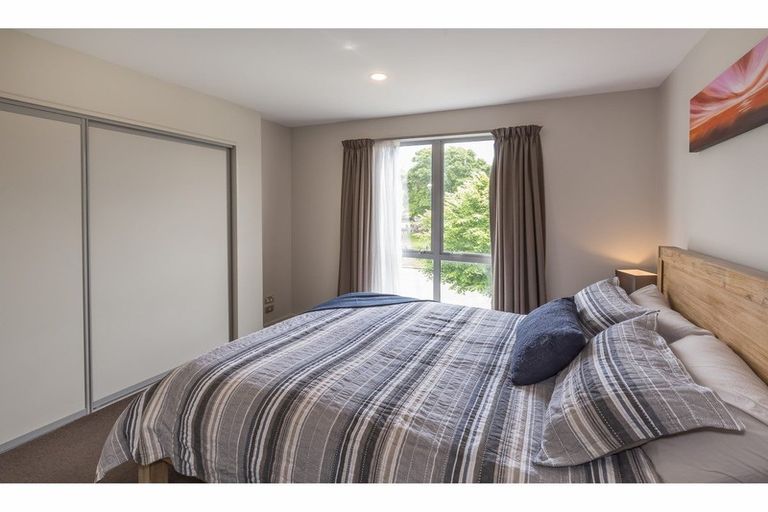 Photo of property in 8 Yew Tree Lane, Hillmorton, Christchurch, 8024