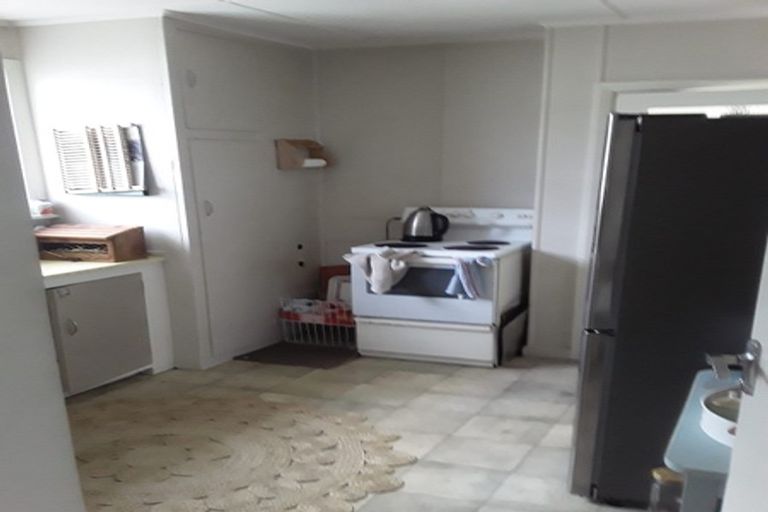 Photo of property in 11 Woodgrove Avenue, North New Brighton, Christchurch, 8083