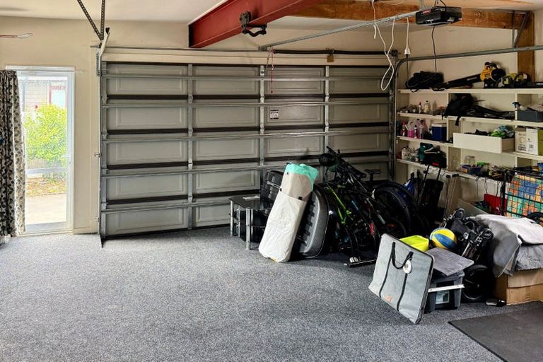 Photo of property in 249 Fifield Terrace, Opawa, Christchurch, 8023