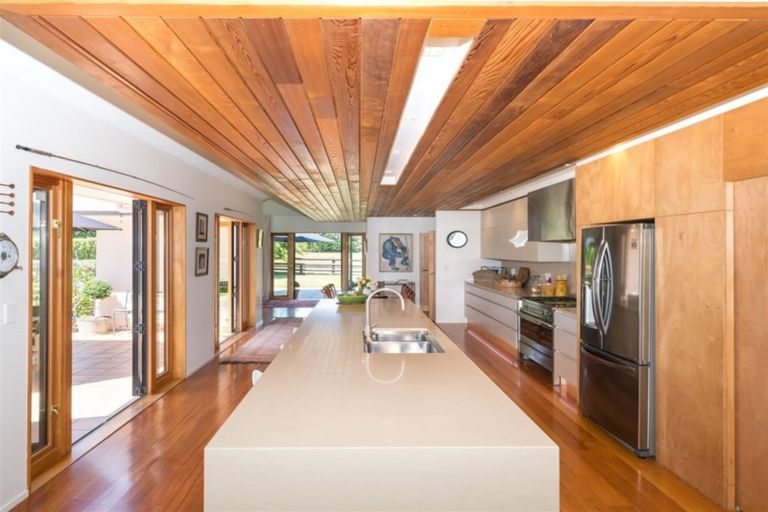 Photo of property in 450 Stoney Creek Road, Kelvin Grove, Palmerston North, 4470