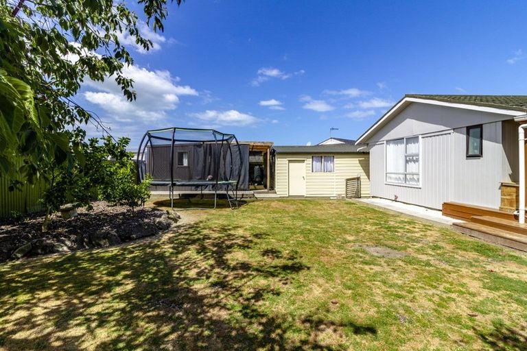 Photo of property in 12 Glamorgan Avenue, Tamatea, Napier, 4112