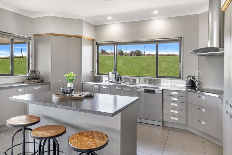 Photo of property in 1521 Dipton Winton Highway, Centre Bush, Winton, 9782