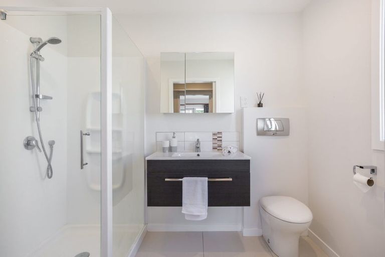 Photo of property in 4 Kaweka Close, Aotea, Porirua, 5024