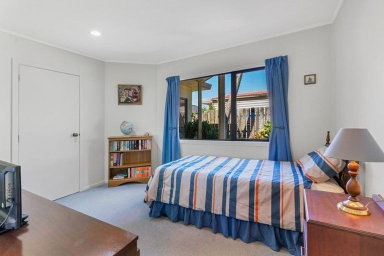 Photo of property in 1/70 Howe Street, Howick, Auckland, 2014