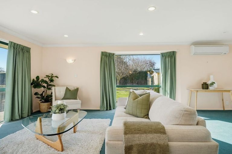 Photo of property in 14 Craigieburn Street, Darfield, 7510